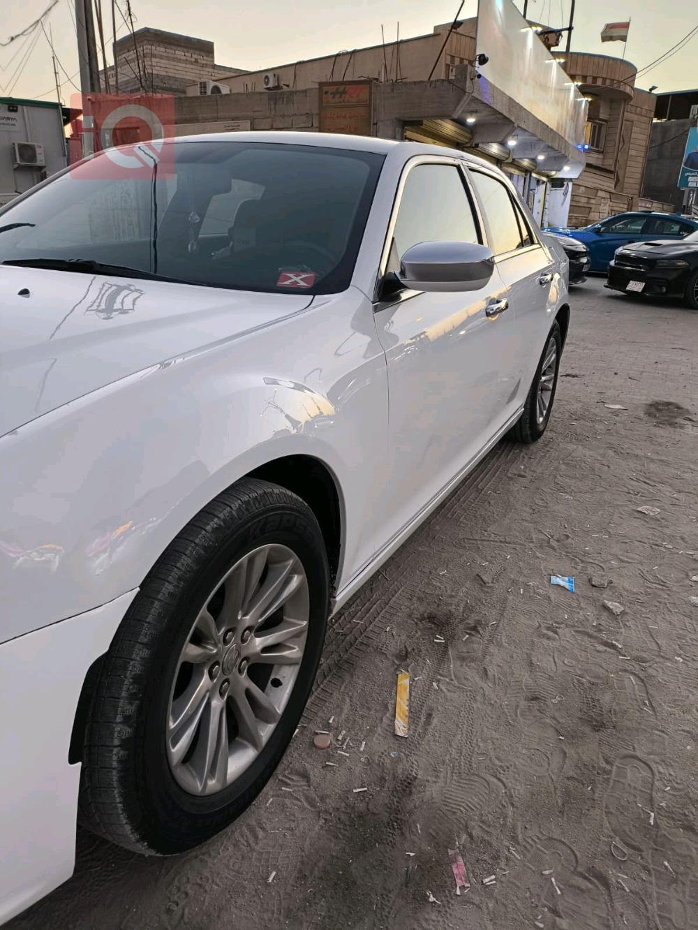 کرایسلەر 300